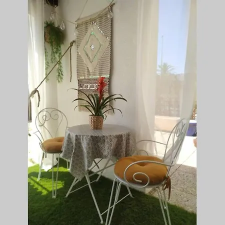 : Magnifique Studio, Idealement Situe Apartman *